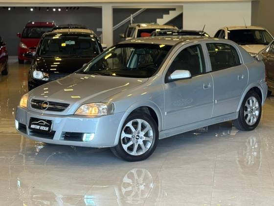 CHEVROLET ASTRA 2.0 MPFI ADVANTAGE 8V FLEX 4P MANUAL CHEVROLET ASTRA 2.0 MPFI ADVANTAGE 8V FLEX 4P MANUAL